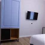 Tiburtina 86 Luxury Gasthof