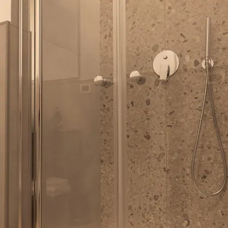 Pensión Tiburtina 86 Luxury 4*