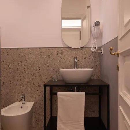 Tiburtina 86 Luxury 4*