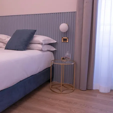 Tiburtina 86 Luxury Гостевой дом *